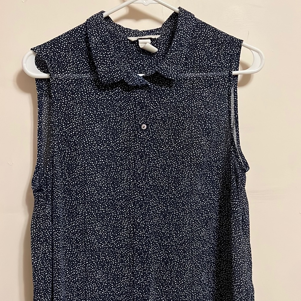 H&M size 12 sleeveless blouse